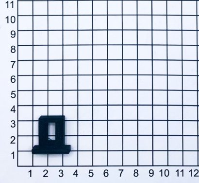 Подкладка под профильный замок с фронтальной планкой 24мм, толщина 6мм, черная